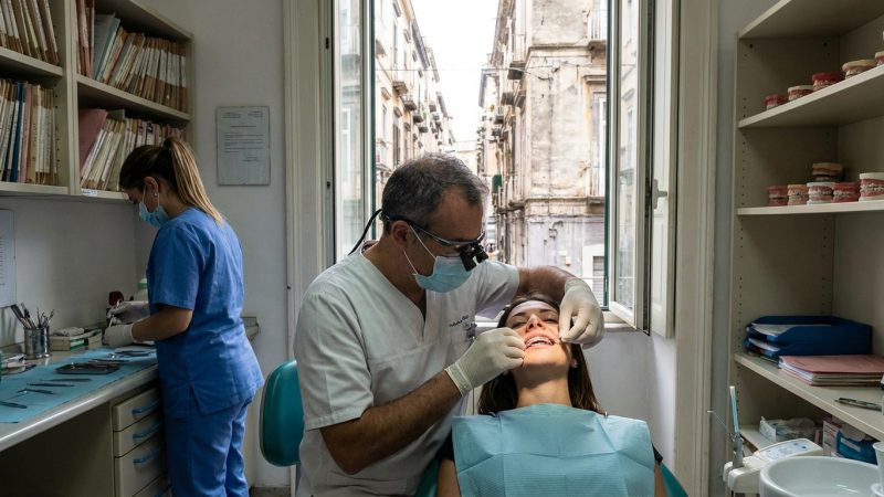 Ortodonzia Napoli: soluzioni invisibili e approccio clinico
